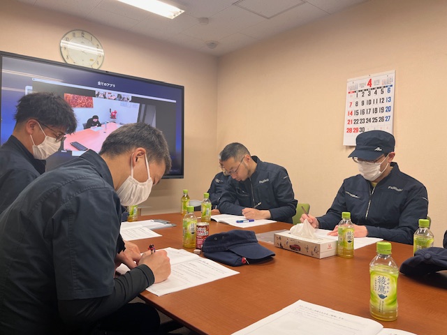 試作工場での商談